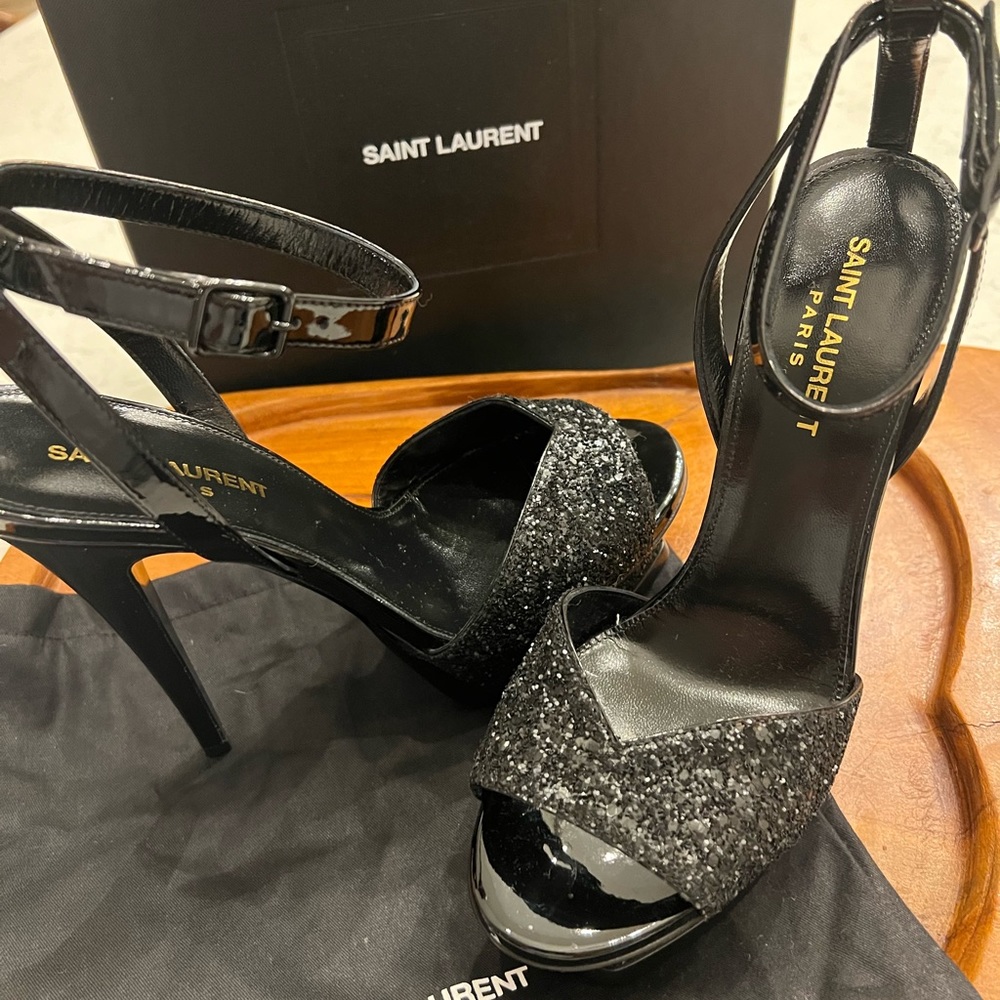 Saint Laurent Tribute Lips Sandals (Platforms) - Size 38